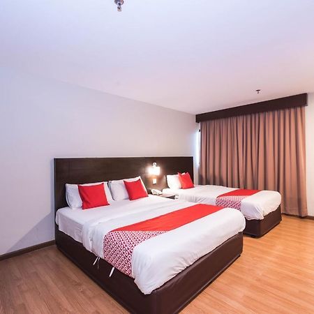 Oyo 89421 Pp Island Hotel George Town Dış mekan fotoğraf