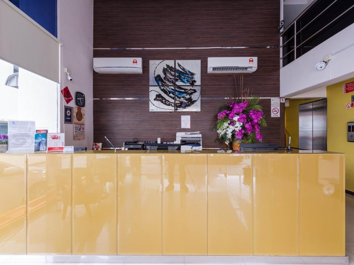 Oyo 89421 Pp Island Hotel George Town Dış mekan fotoğraf