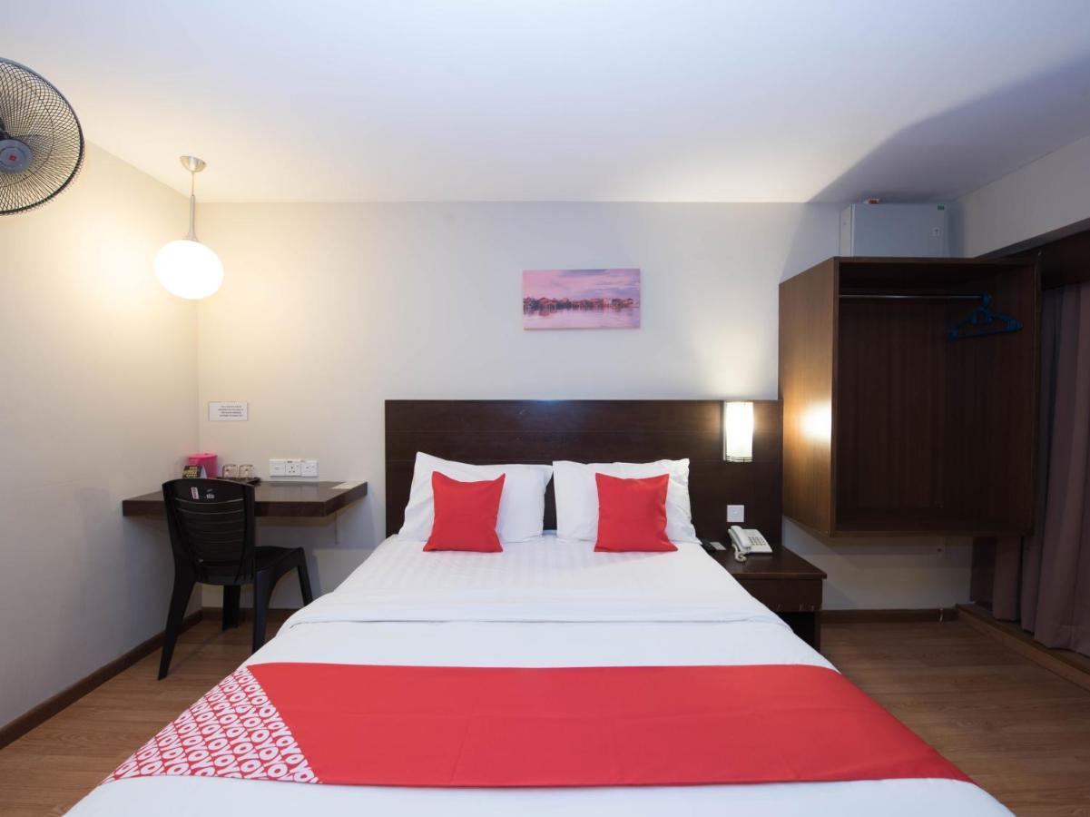 Oyo 89421 Pp Island Hotel George Town Dış mekan fotoğraf